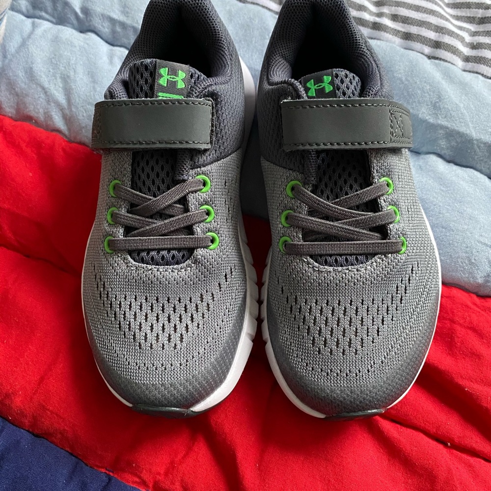 Toddler boy Brand New Sneakers